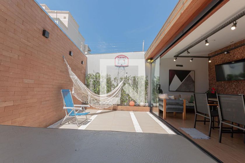 Casa à Venda - Mansões Santo Antônio, 3 Quartos,  154 m2 em , Campinas - sp | SoloBR
