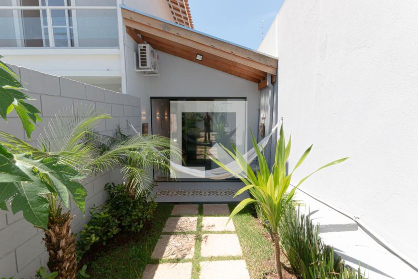 Casa à Venda - Mansões Santo Antônio, 3 Quartos,  154 m2 em , Campinas - sp | SoloBR