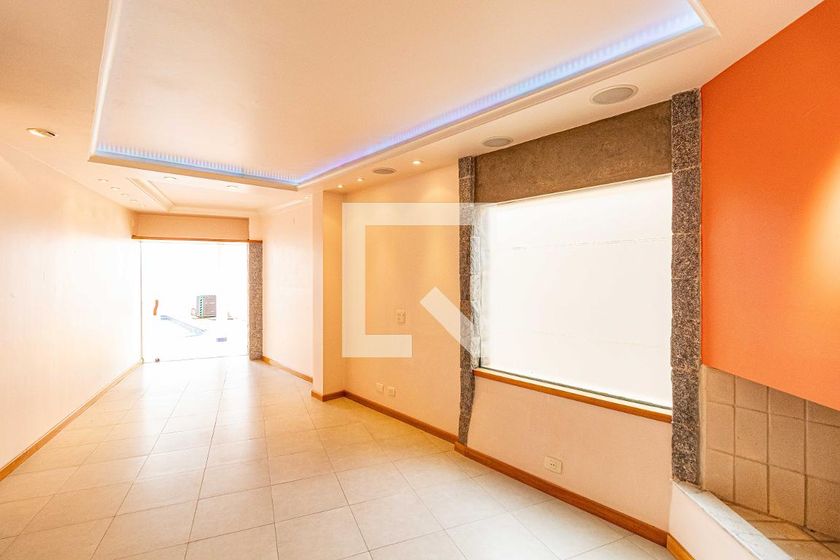 Casa, 3 quartos, 215 m² - Foto 1