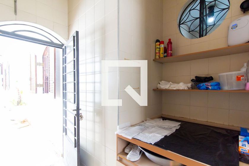 Casa, 4 quartos, 240 m² - Foto 38