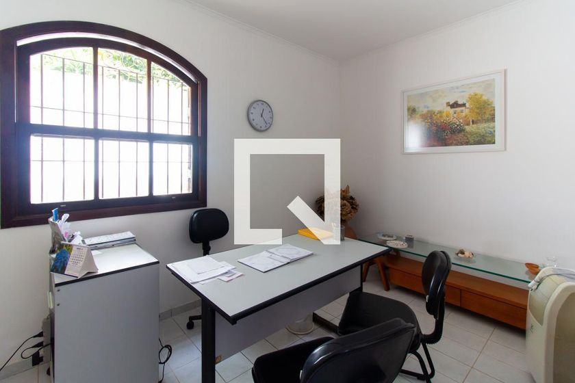 Casa, 4 quartos, 240 m² - Foto 23