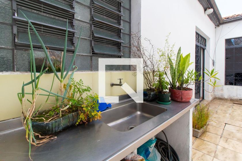 Casa, 4 quartos, 240 m² - Foto 42