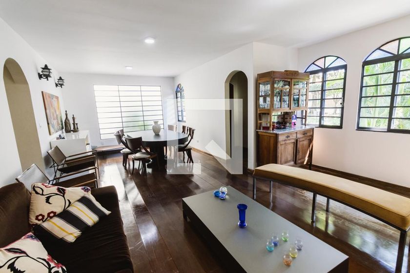 Casa, 4 quartos, 300 m² - Foto 1