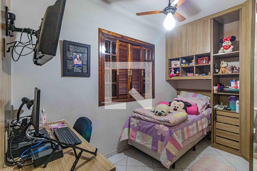 Casa, 4 quartos, 220 m² - Foto 37