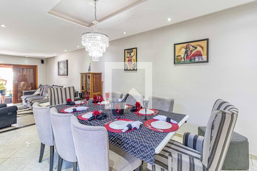 Casa, 4 quartos, 220 m² - Foto 10