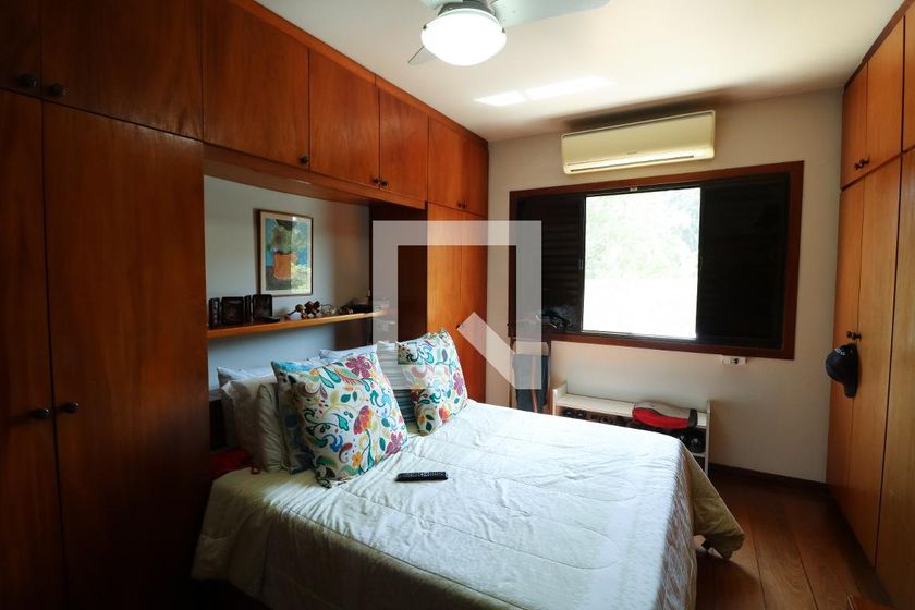 Casa, 3 quartos, 233 m² - Foto 73