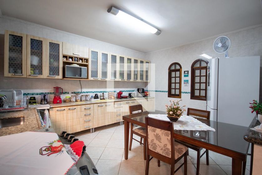 Casa, 3 quartos, 246 m² - Foto 59