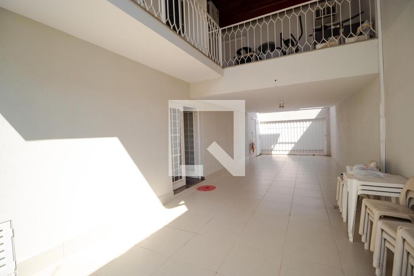 Casa à Venda - Jardim Chapadão, 4 Quartos,  327 m2 em , Campinas - sp | SoloBR
