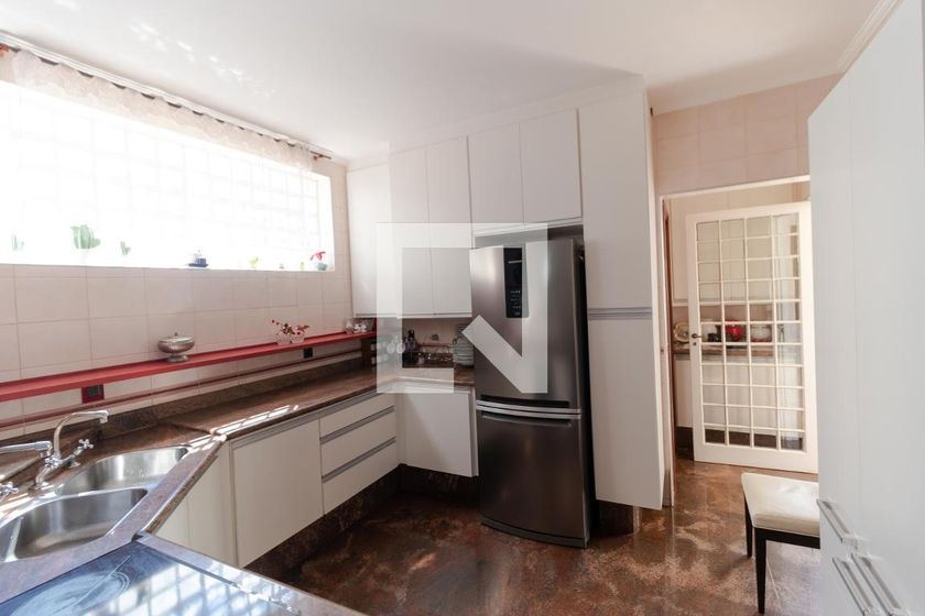 Casa à Venda - Jardim Chapadão, 4 Quartos,  327 m2 em , Campinas - sp | SoloBR
