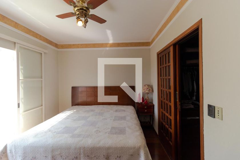 Casa à Venda - Jardim Chapadão, 4 Quartos,  327 m2 em , Campinas - sp | SoloBR