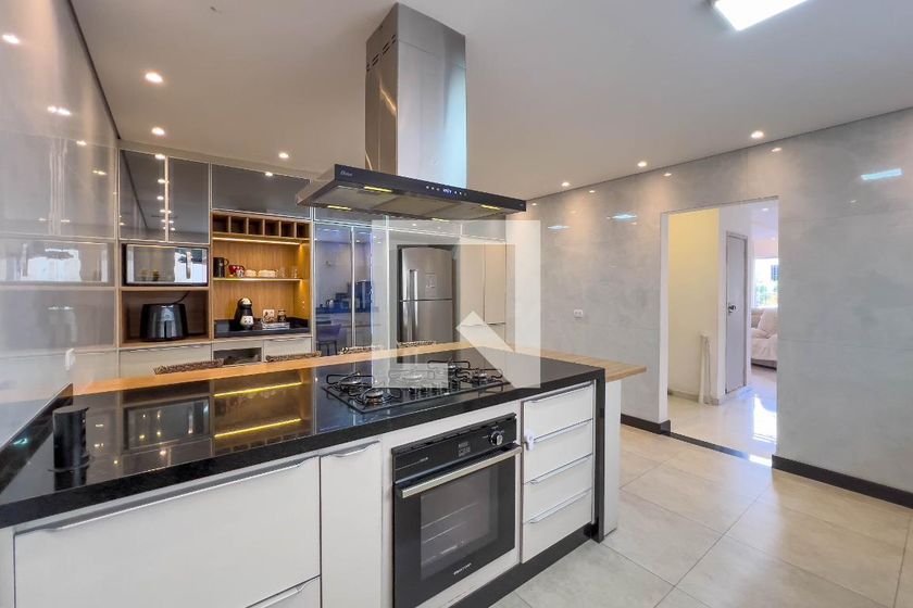 Casa, 4 quartos, 240 m² - Foto 79