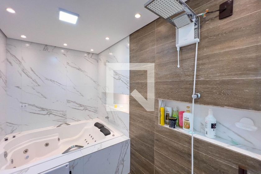 Casa, 4 quartos, 240 m² - Foto 49