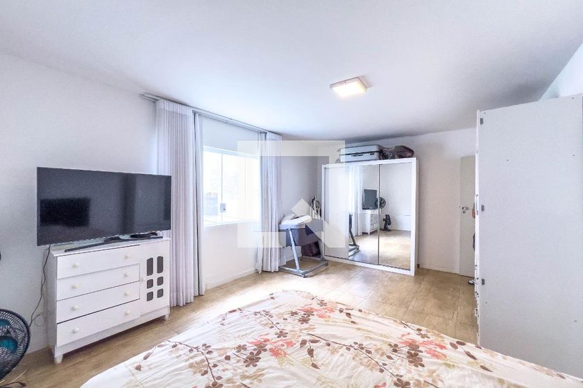 Casa, 4 quartos, 240 m² - Foto 27