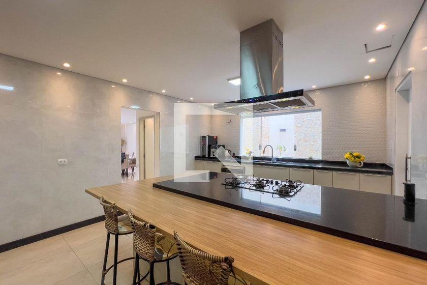 Casa, 4 quartos, 240 m² - Foto 77
