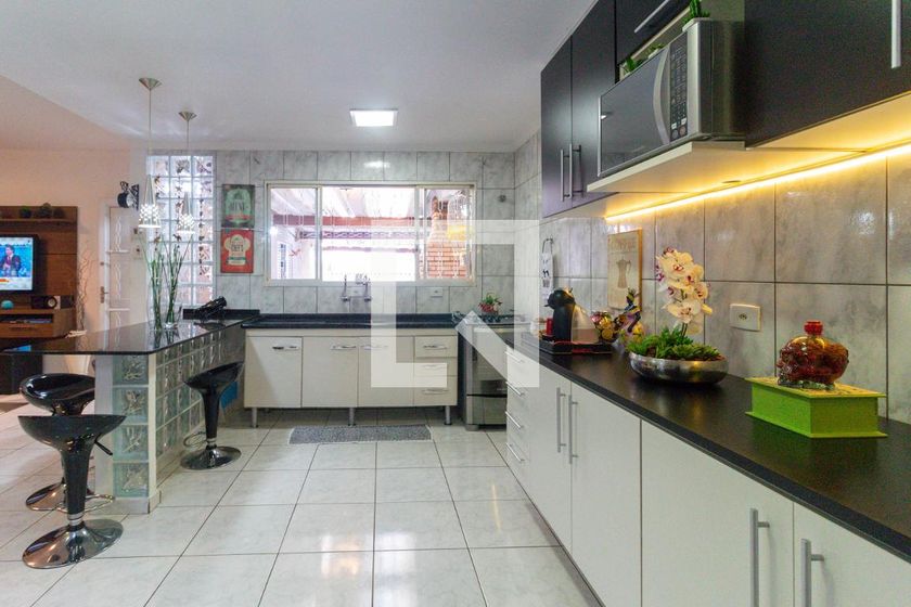 Casa, 4 quartos, 240 m² - Foto 45