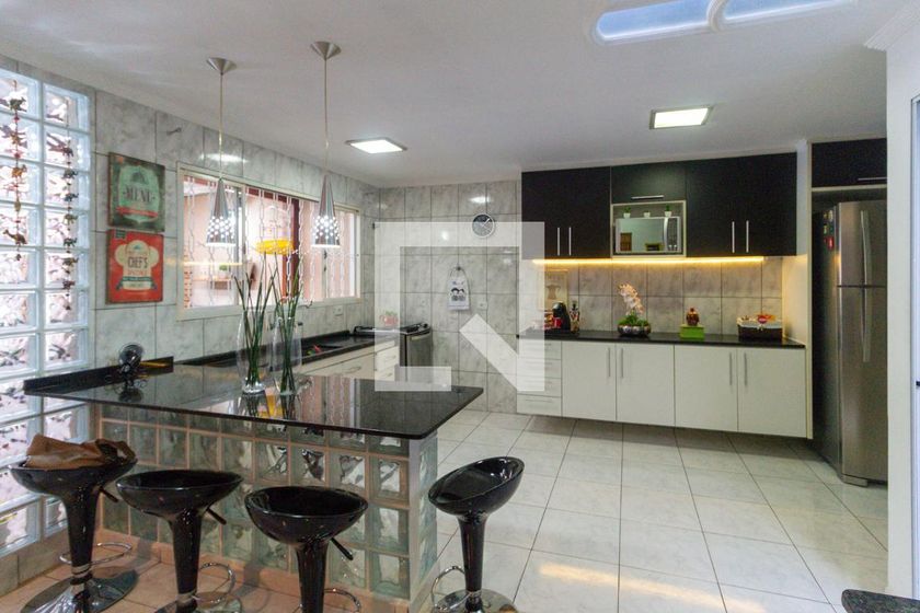 Casa, 4 quartos, 240 m² - Foto 43