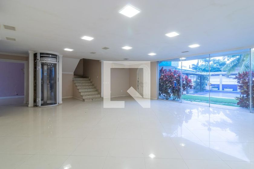 Casa, 6 quartos, 600 m² - Foto 1