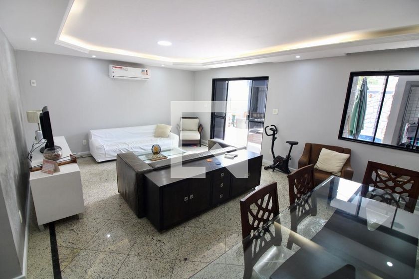 Casa, 5 quartos, 260 m² - Foto 4
