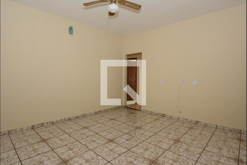 Casa à Venda - Jardim do Lago, 3 Quartos,  130 m2 em , Campinas - sp | SoloBR