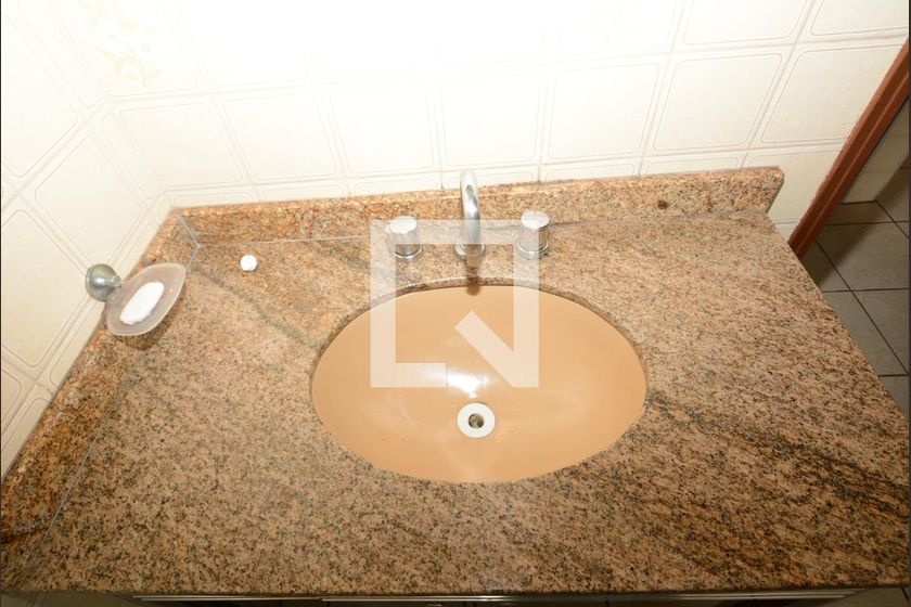 Casa à Venda - Jardim do Lago, 3 Quartos,  130 m2 em , Campinas - sp | SoloBR