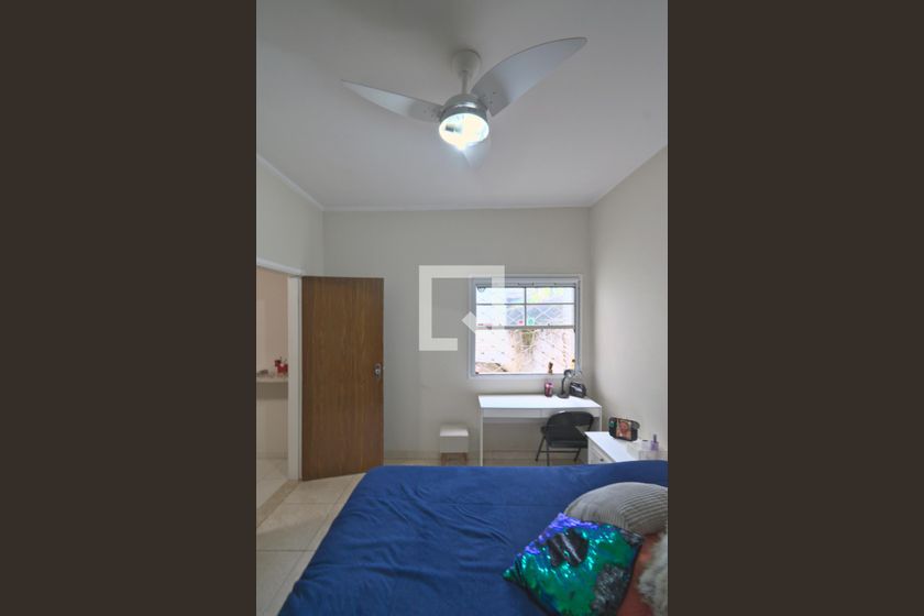 Casa à Venda - Taquaral, 4 Quartos,  220 m2 em , Campinas - sp | SoloBR