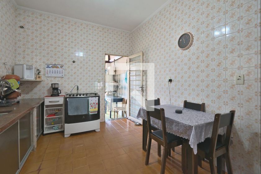 Casa à Venda - Taquaral, 4 Quartos,  220 m2 em , Campinas - sp | SoloBR