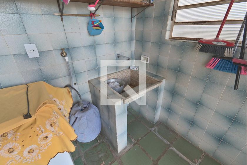 Casa à Venda - Taquaral, 4 Quartos,  220 m2 em , Campinas - sp | SoloBR