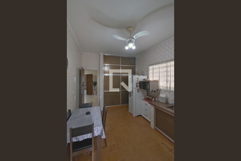 Casa à Venda - Taquaral, 4 Quartos,  220 m2 em , Campinas - sp | SoloBR