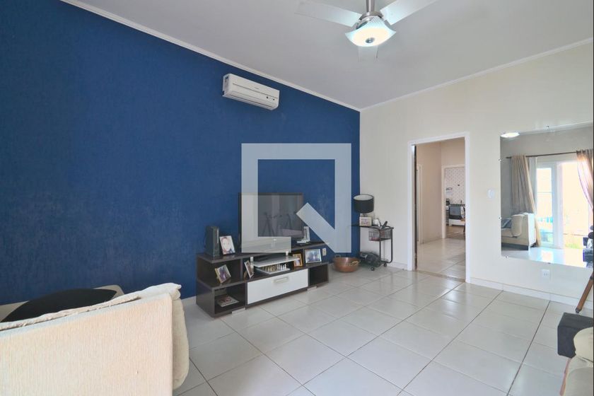 Casa à Venda - Taquaral, 4 Quartos,  220 m2 em , Campinas - sp | SoloBR