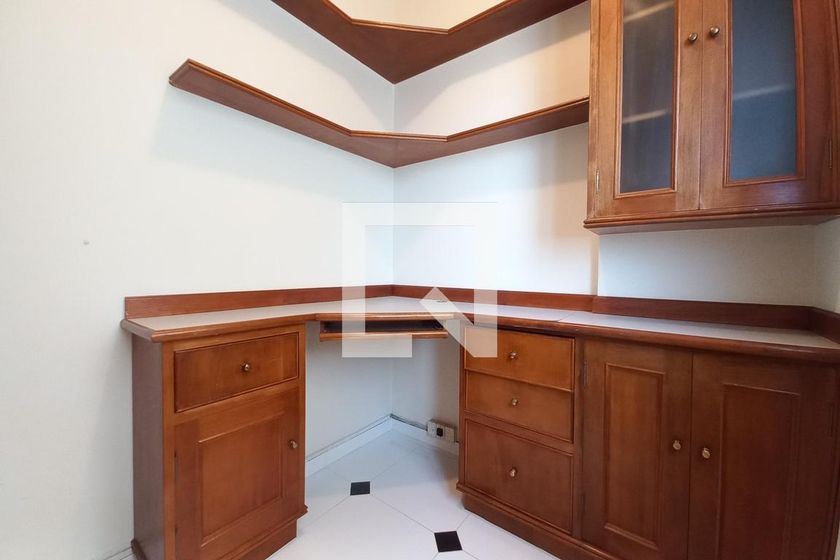 Apartamento à Venda - Cambuí, 4 Quartos,  165 m2 em , Campinas - sp | SoloBR