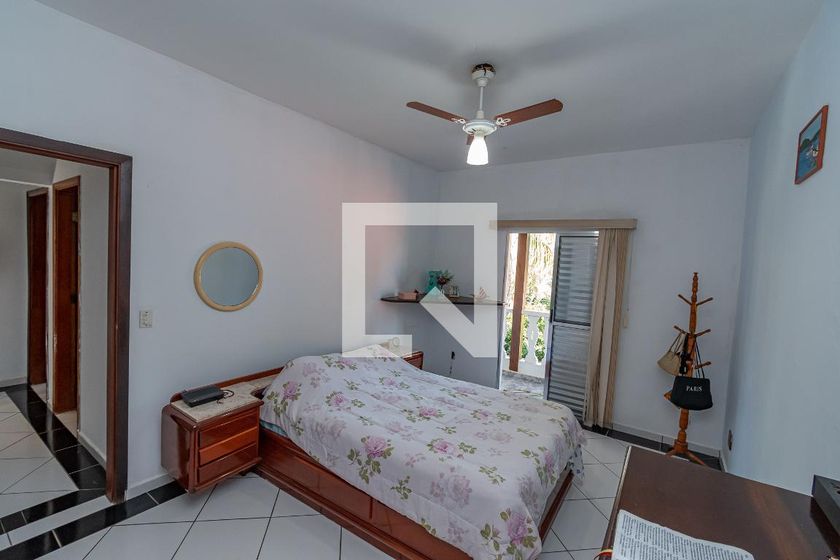 Casa à Venda - Lot. Alphaville Campinas, 3 Quartos,  160 m2 em , Campinas - sp | SoloBR