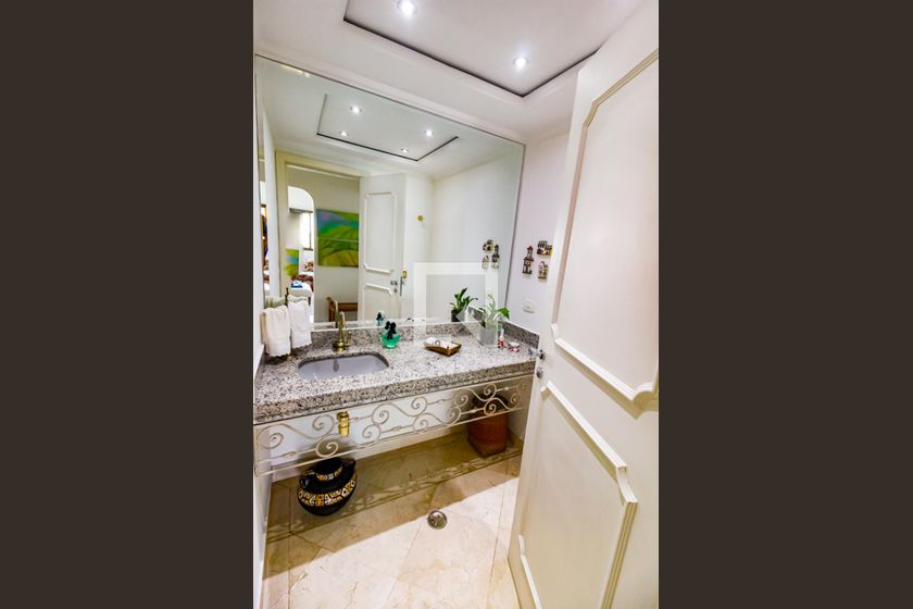 Apartamento, 3 quartos, 250 m² - Foto 27