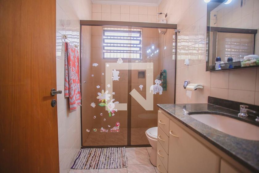 Casa, 3 quartos, 264 m² - Foto 77