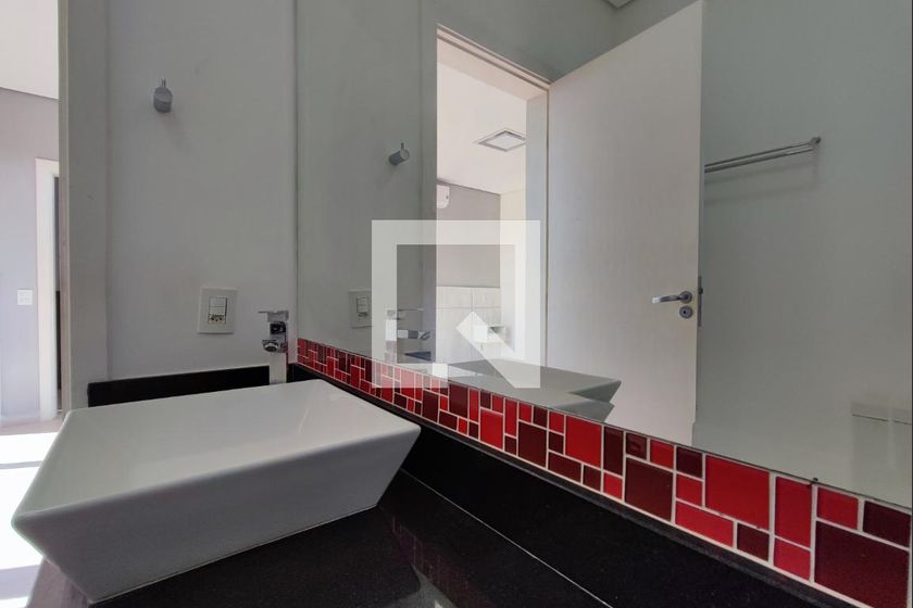 Casa à Venda - Swiss Park, 4 Quartos,  520 m2 em , Campinas - sp | SoloBR
