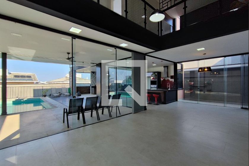 Casa à Venda - Swiss Park, 4 Quartos,  520 m2 em , Campinas - sp | SoloBR