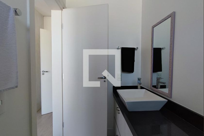 Casa à Venda - Swiss Park, 4 Quartos,  520 m2 em , Campinas - sp | SoloBR