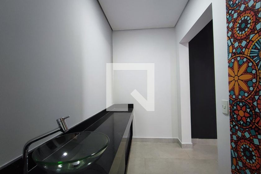 Casa à Venda - Swiss Park, 4 Quartos,  520 m2 em , Campinas - sp | SoloBR