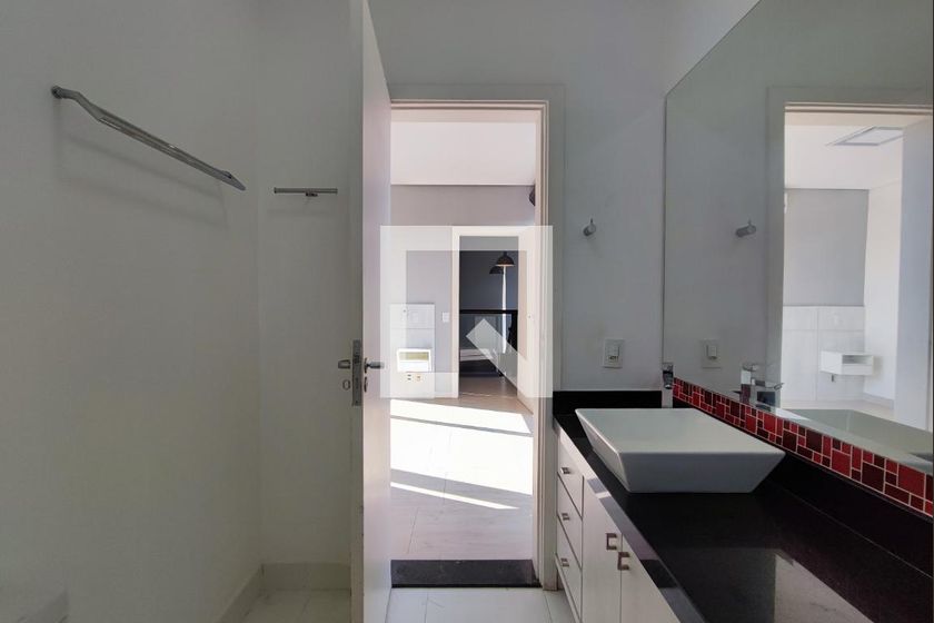 Casa à Venda - Swiss Park, 4 Quartos,  520 m2 em , Campinas - sp | SoloBR