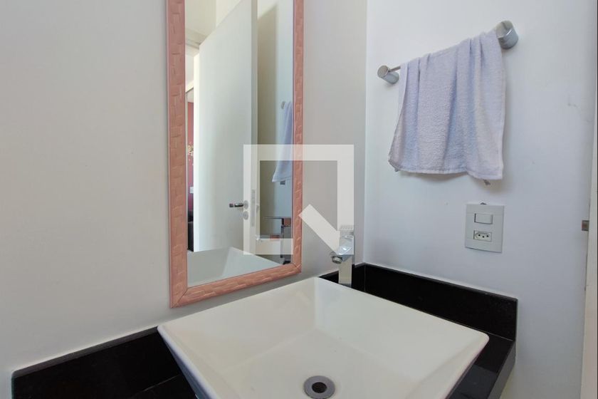 Casa à Venda - Swiss Park, 4 Quartos,  520 m2 em , Campinas - sp | SoloBR