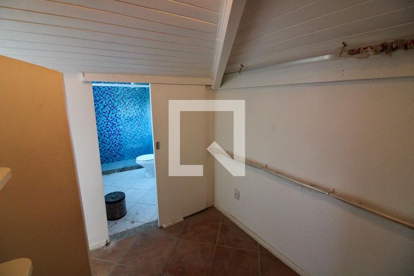 Casa, 4 quartos, 220 m² - Foto 30