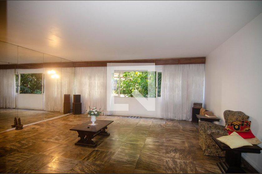 Apartamento, 3 quartos, 250 m² - Foto 2