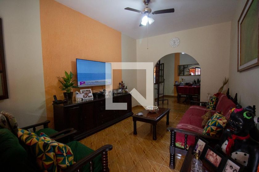 Casa, 4 quartos, 180 m² - Foto 1