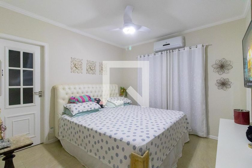 Casa à Venda - Jardim Planalto, 2 Quartos,  180 m2 em , Campinas - sp | SoloBR
