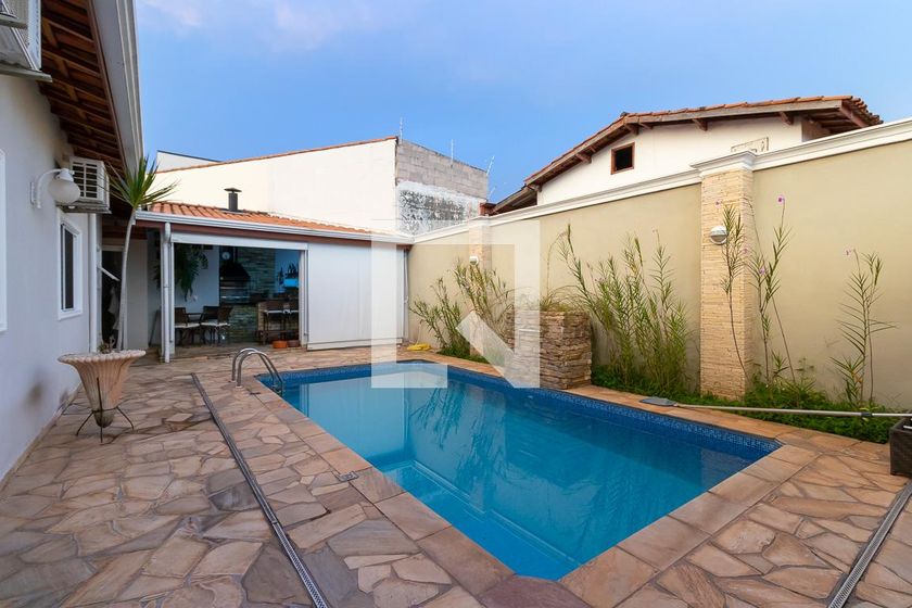 Casa à Venda - Jardim Planalto, 2 Quartos,  180 m2 em , Campinas - sp | SoloBR