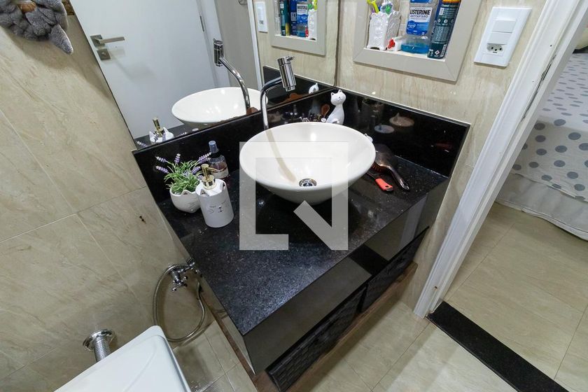 Casa à Venda - Jardim Planalto, 2 Quartos,  180 m2 em , Campinas - sp | SoloBR