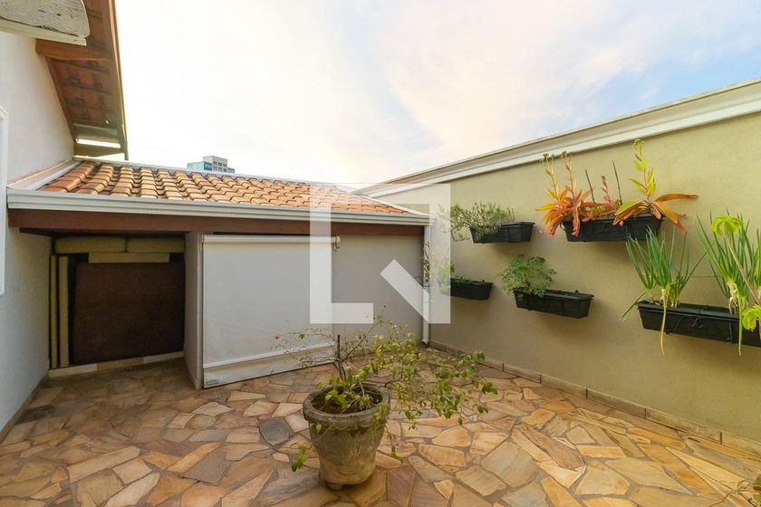 Casa à Venda - Jardim Planalto, 2 Quartos,  180 m2 em , Campinas - sp | SoloBR