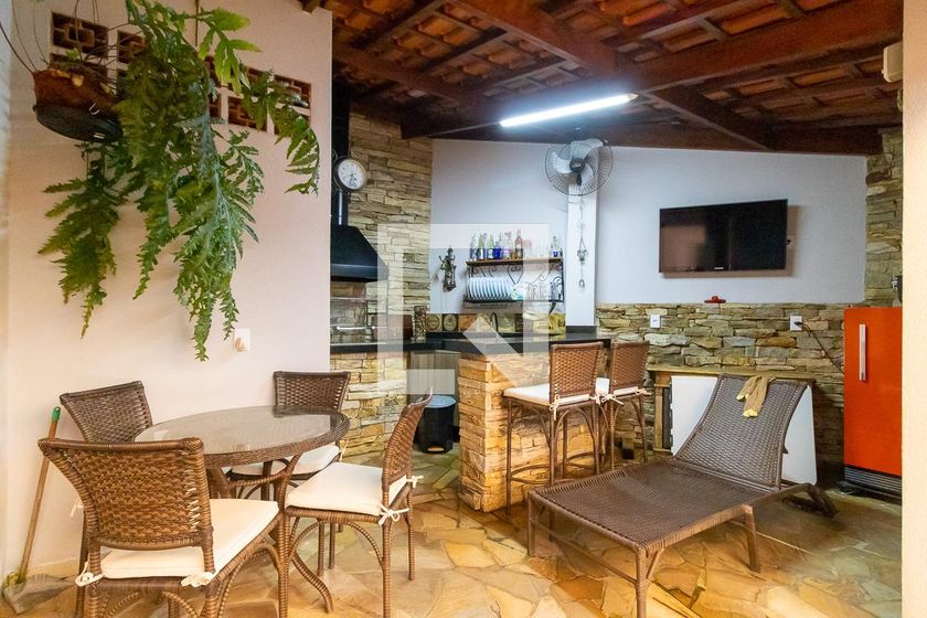 Casa à Venda - Jardim Planalto, 2 Quartos,  180 m2 em , Campinas - sp | SoloBR