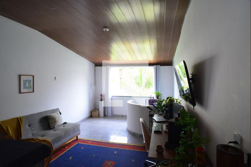 Casa, 1 quarto, 47 m² - Foto 1