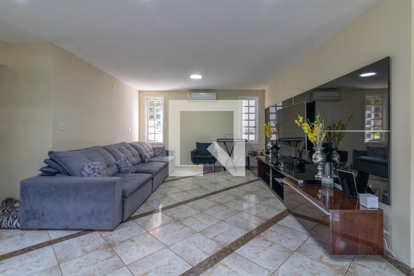 Casa, 8 quartos, 1000 m² - Foto 1
