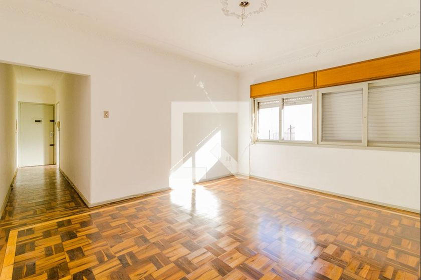 Apartamentos baratos à venda perto de Faculdade SOGIPA de Educação Física,  Porto Alegre - QuintoAndar